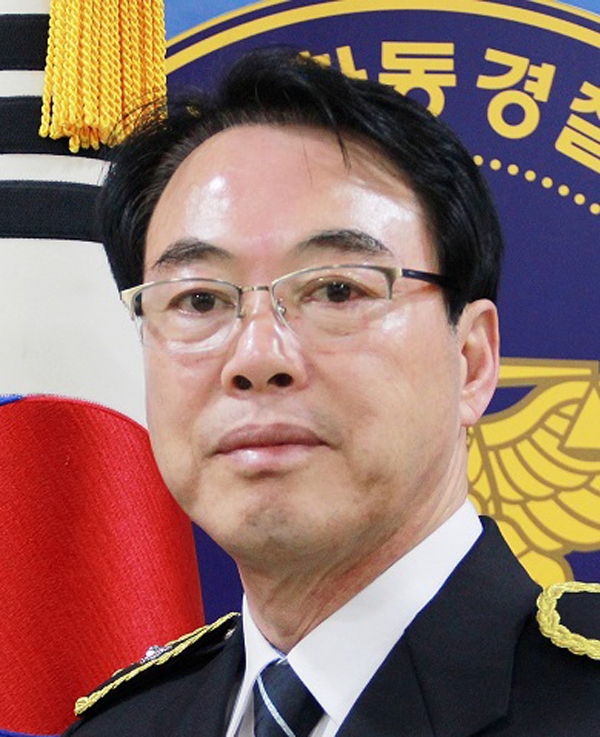 김철우 하동경찰서 경무계장.